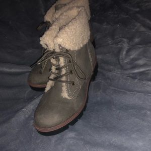 Mountain boots, size 7, selling for $45